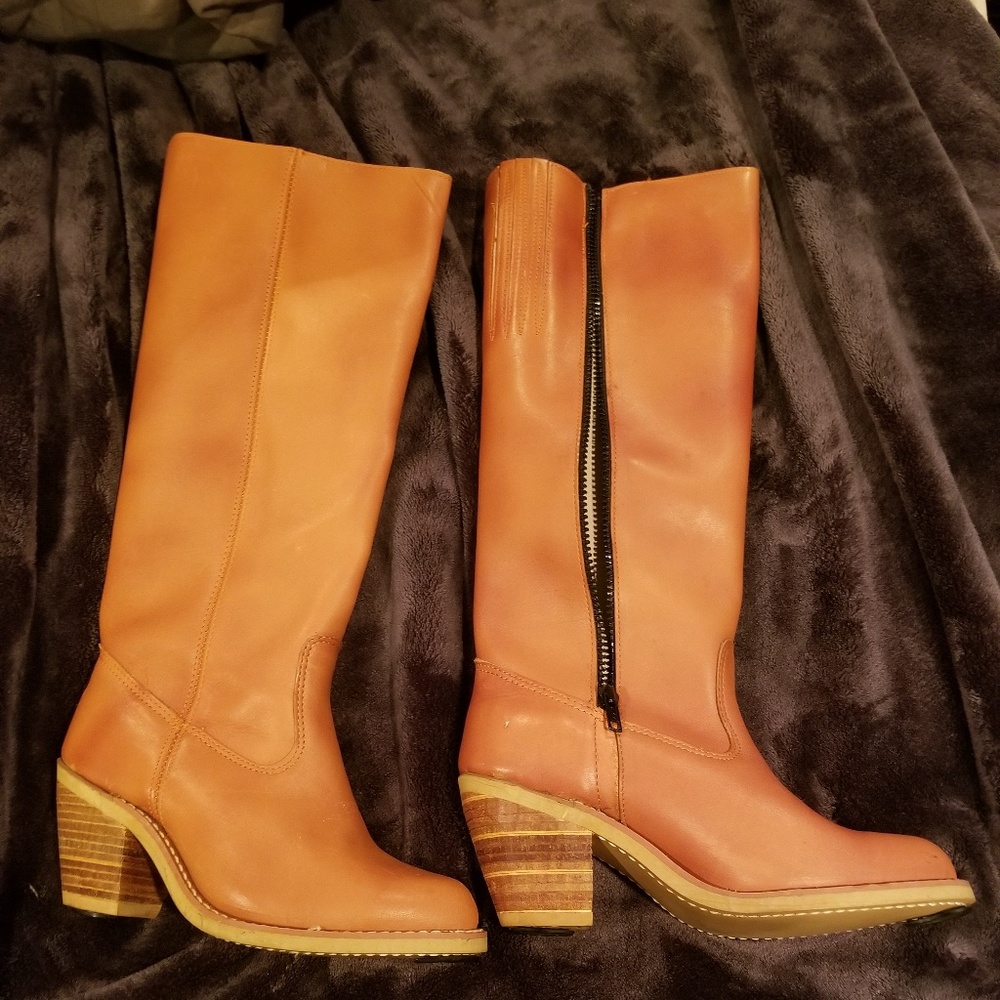 Vintage Thom McAn genuine leather boots